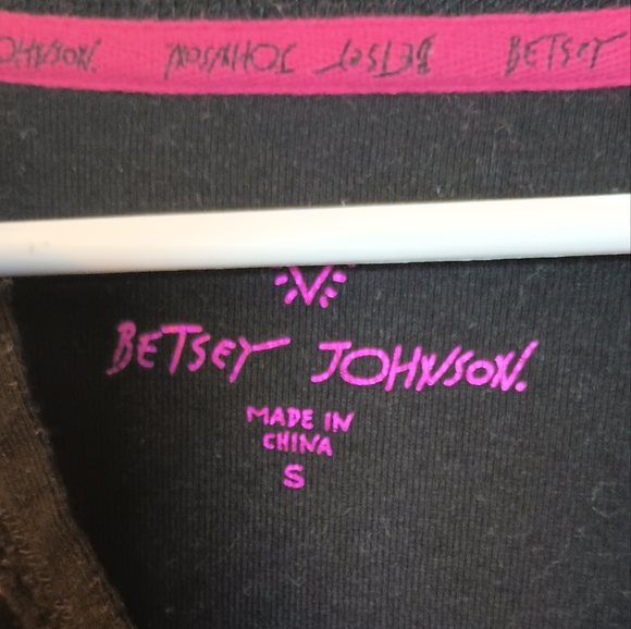 Betsey Johnson - Picture 2 of 4